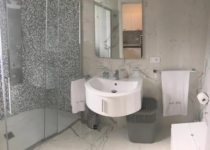 לינה וארוחת בוקר Kali בארי