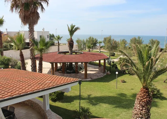 לינה וארוחת בוקר Kali 4*